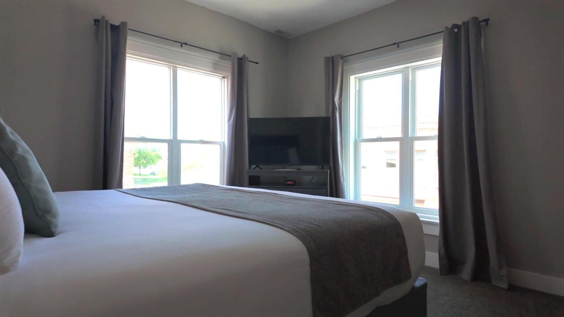 The Continental Hotel Centerville Екстер'єр фото