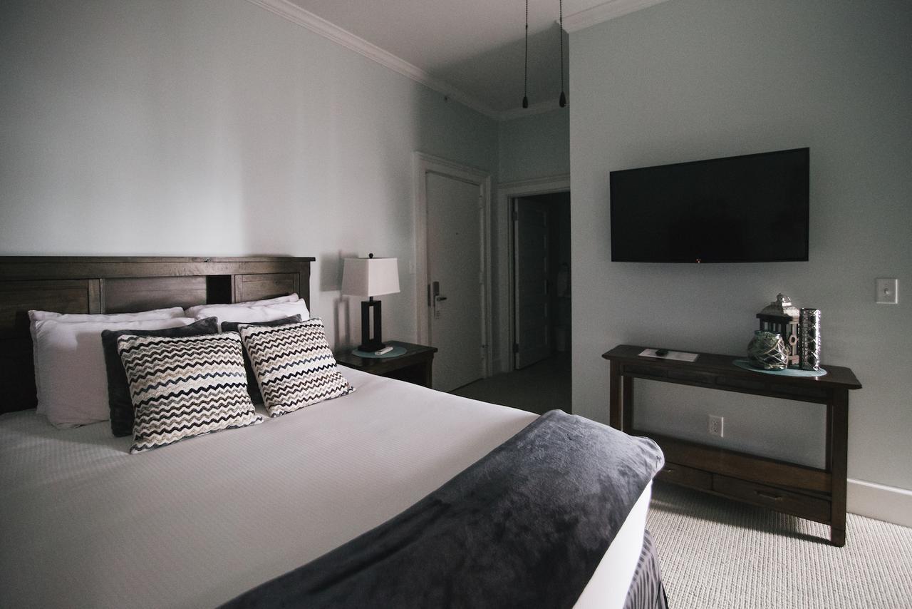 The Continental Hotel Centerville Екстер'єр фото